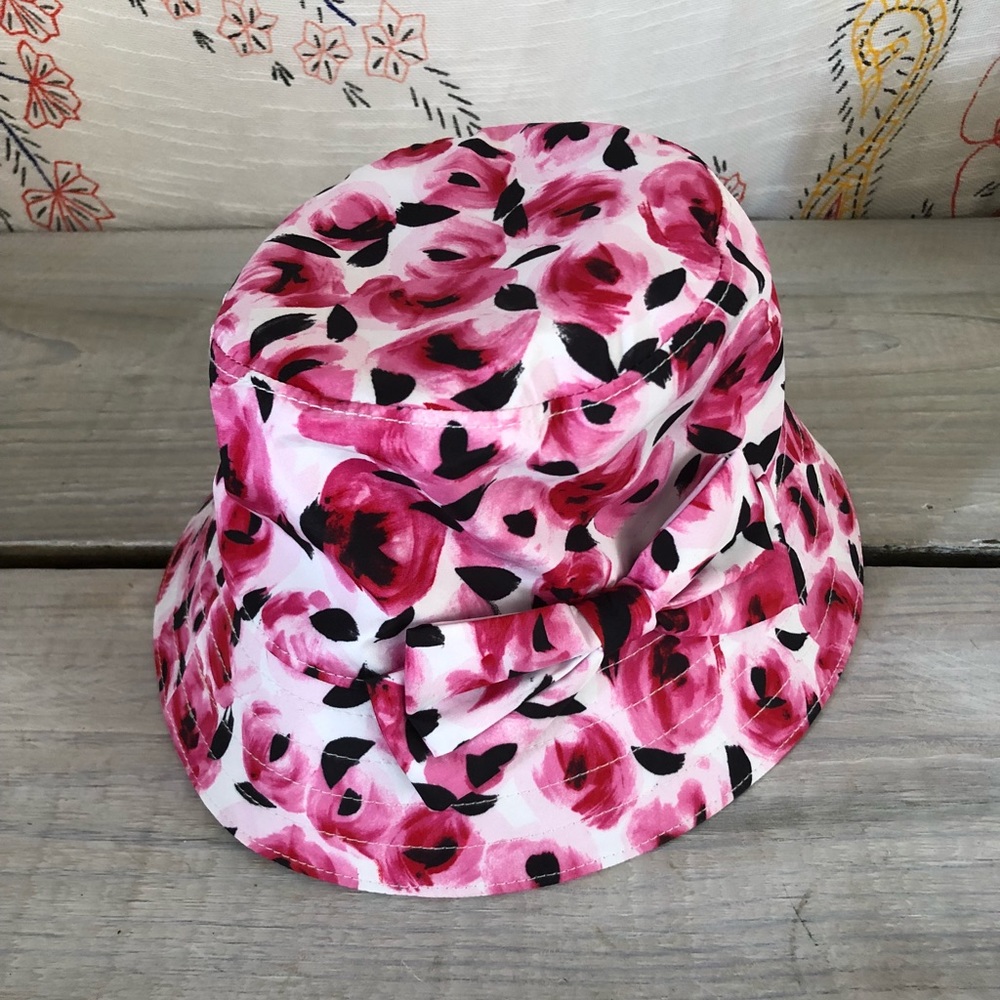 Kate Spade bucket hat